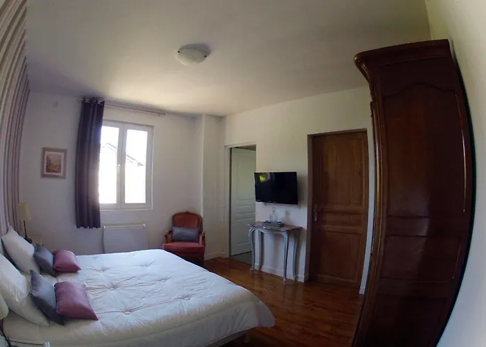 Aux Arenes De Bed & Breakfast Bayonne